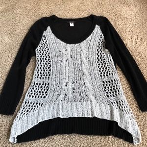Lightweight sweater
